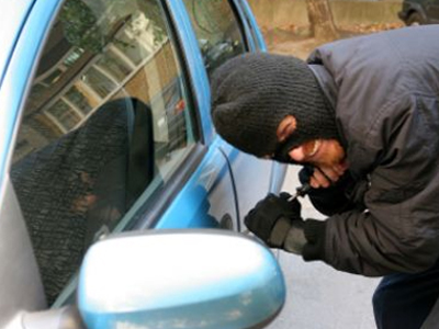 Πατέρας μύησε τον υιό στις παρανομίες