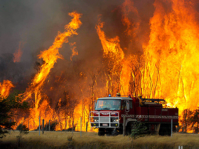 Πύρινη λαίλαπα στη Γαλλία
