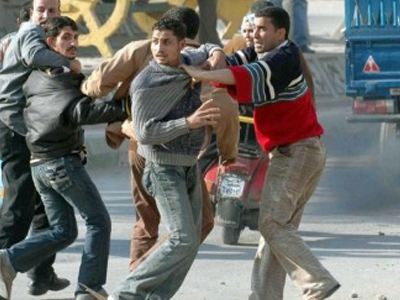 Αιματηρές ταραχές μεταξύ Χριστιανών-Μουσουλμάνων στην Αίγυπτο