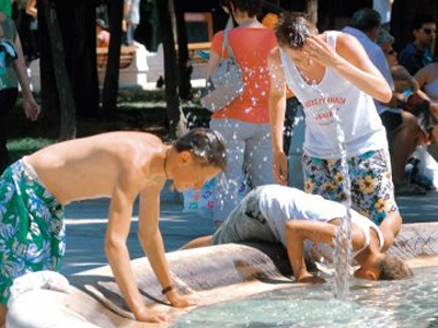 Αφόρητη ζέστη το Σαββατοκύριακο