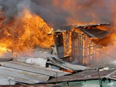 Κάηκαν παράγκες σε καταυλισμό Ρομά