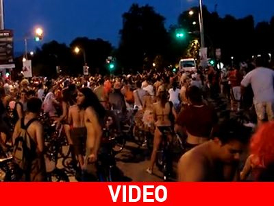 Ελάτε όσο γυμνοί τολμάτε!