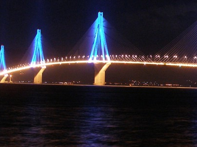 Κλειστά τα πορθμεία λόγω καιρού