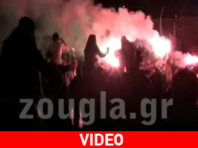 Παραλήρημα των φιλάθλων του ΠΑΟ κατά την άφιξη της ομάδας Παραλήρημα των φιλάθλων του ΠΑΟ κατά την άφιξη της ομάδας