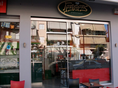 Διέρρηξαν ταχυφαγείο στην Πάτρα