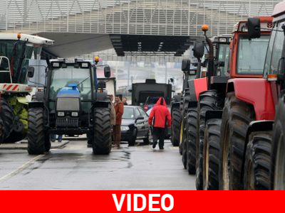 Παραμένουν τα μπλόκα των αγροτών σε Βόρεια Ελλάδα και Θεσσαλία Παραμένουν τα μπλόκα των αγροτών σε Βόρεια Ελλάδα και Θεσσαλία