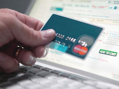 Αγορές στο διαδίκτυο με… ξένες πιστωτικές
