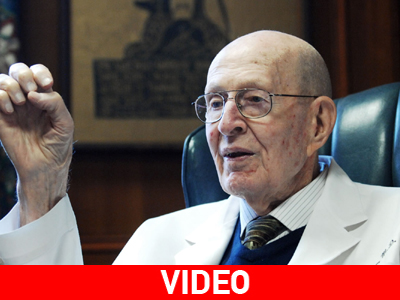 Ο μακροβιότερος γιατρός του κόσμου