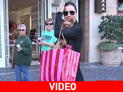 Πόσα χρήματα ξόδεψε η Miranda Kerr για εσώρουχα; Πόσα χρήματα ξόδεψε η Miranda Kerr για εσώρουχα;