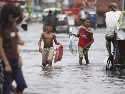 Στο στόχαστρο νέου τυφώνα οι Φιλιππίνες