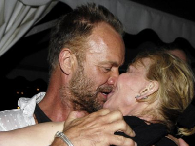 Τα καυτά φιλιά του Sting