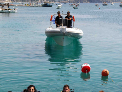 Χειροβομβίδα βρέθηκε στη θάλασσα