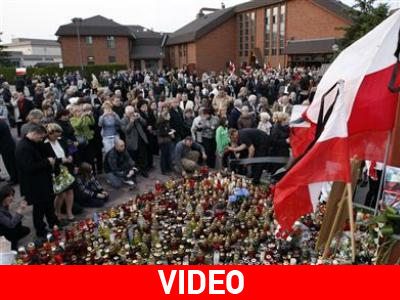 Κηδεύτηκαν 21 αξιωματούχοι-θύματα της αεροπορικής τραγωδίας