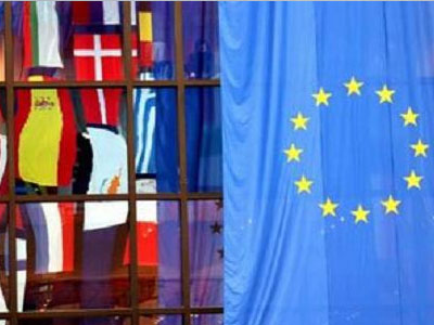 Ανησυχία στην ευρωζώνη λόγω δολαρίου