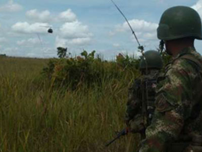 Βομβαρδισμοί σε βάση ανταρτών στην Κολομβία