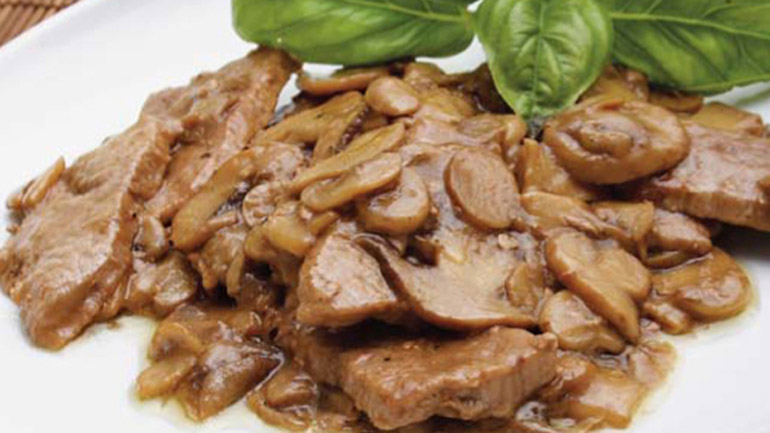 Χοιρινά φιλετάκια με μανιτάρια