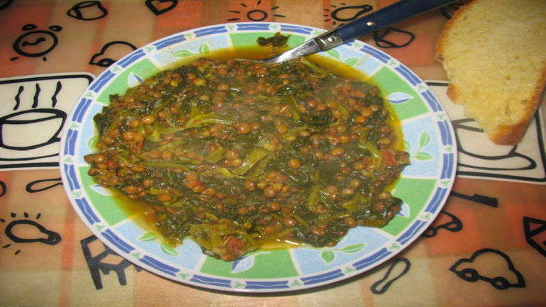 Φακές με σπανάκι