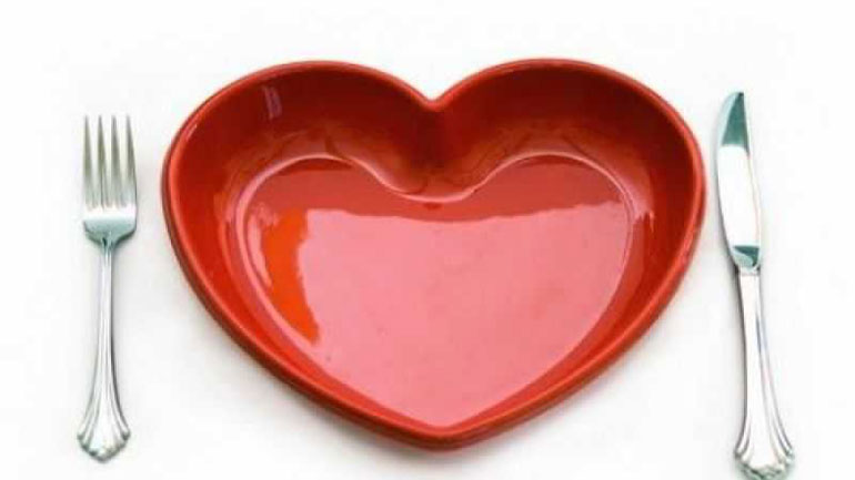 Οι κακές συνήθειες που ανεβάζουν τη χοληστερίνη