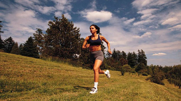 Η καλή φυσική κατάσταση «προστατεύει» από την αρνητική επίδραση της καθιστικής ζωής