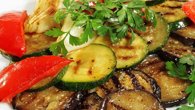 Εύκολες λύσεις για τα λαχανικά που περισσεύουν στο ψυγείο μας