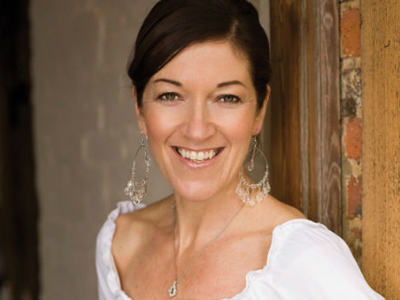 Στην Πάτρα η Victoria Hislop για το νέο της βιβλίο «Ο τελευταίος χορός»