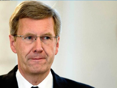 Σύνταξη 200.000 ευρώ το χρόνο θα παίρνει ο Κ. Βουλφ Σύνταξη 200.000 ευρώ το χρόνο θα παίρνει ο Κ. Βουλφ