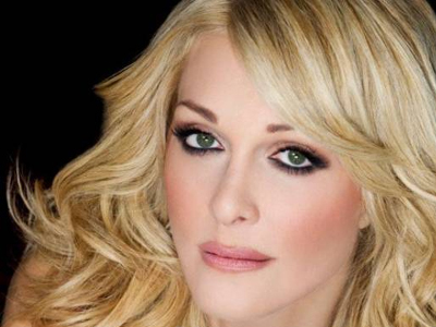 Η Νατάσα θαυμάζει τον Λευτέρη