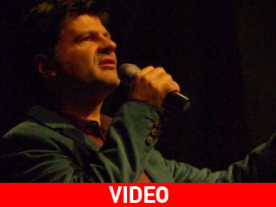 Η sold out πρεμιέρα του Φοίβου Δεληβοριά στο Passport!