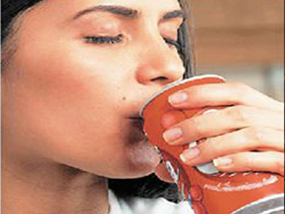 Ο φόρος στα αναψυκτικά «πολεμά» την παχυσαρκία;