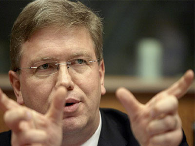 Στην Κύπρο αύριο ο Στέφαν Φούλε