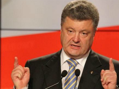 Ποροσένκο: Θα ζητήσει από τον Πούτιν να αποσυρθούν οι αυτονομιστές