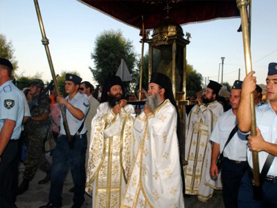 Χιλιάδες πιστοί στη λιτανεία του Αγίου Διονυσίου στη Ζάκυνθο