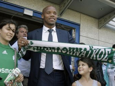 Θέλει τίτλους ο Μπουμσόνγκ