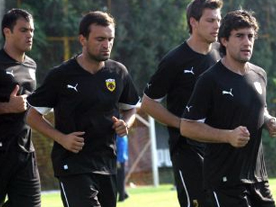 AEK: Νοκ-άουτ για 10 ημέρες ο Λαγός