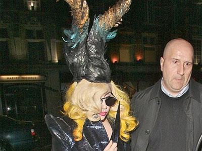 Η Lady Gaga και τα… κέρατα