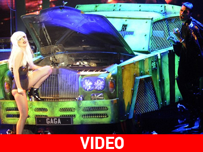 Τους τρέλανε πάλι! Τους τρέλανε πάλι!