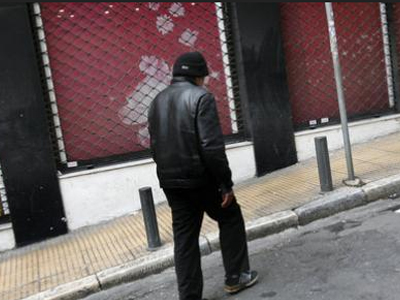 Συνέλαβαν ύποπτο για επιθέσεις σε βάρος μεταναστών Συνέλαβαν ύποπτο για επιθέσεις σε βάρος μεταναστών