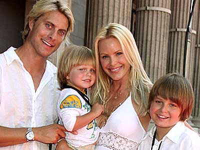 «Η μητρότητα είναι πιο σέξι από το Baywatch»