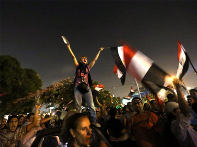 «Αυτό που συνέβη ήταν λαϊκή επανάσταση»