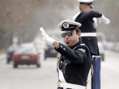 Η Τροχαία μοίρασε αρωματικά αυτοκινήτων