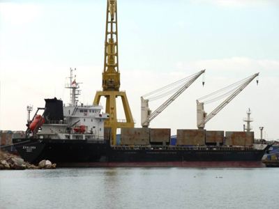 Τραυματισμός ναύτη σε φορτηγό πλοίο