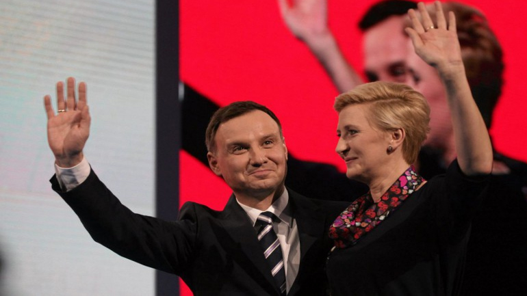 Πολωνία: Καμία αναφορά στον κομμουνισμό σε δημόσιους χώρους διά νόμου