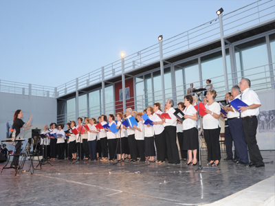 Τα «μεγάλα παιδιά» τραγούδησαν