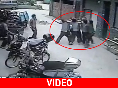 Σοκ: Έσωσαν βρέφος που έπεσε από τον πέμπτο όροφο