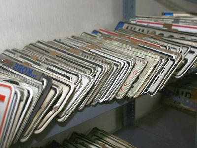 Επιστροφή πινακίδων κυκλοφορίας στον δήμο Πειραιά Επιστροφή πινακίδων κυκλοφορίας στον δήμο Πειραιά