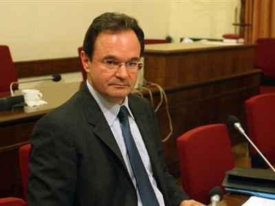 Οι Γάλλοι «αδειάζουν» τον Παπακωνσταντίνου Οι Γάλλοι «αδειάζουν» τον Παπακωνσταντίνου