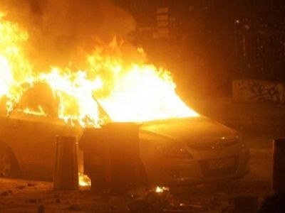 Τυλίχθηκαν στις φλόγες οχήματα στο Γέρακα