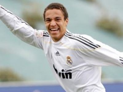 «Αετός» ο Ροντρίγκο Μορένο