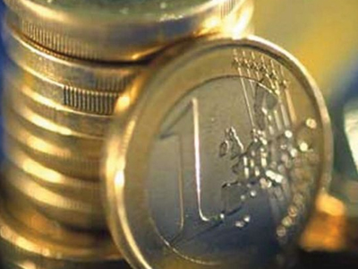 Άνοδο καταγράφει το ευρώ