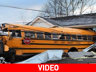 Αυξάνονται οι νεκροί από τους φονικούς τυφώνες